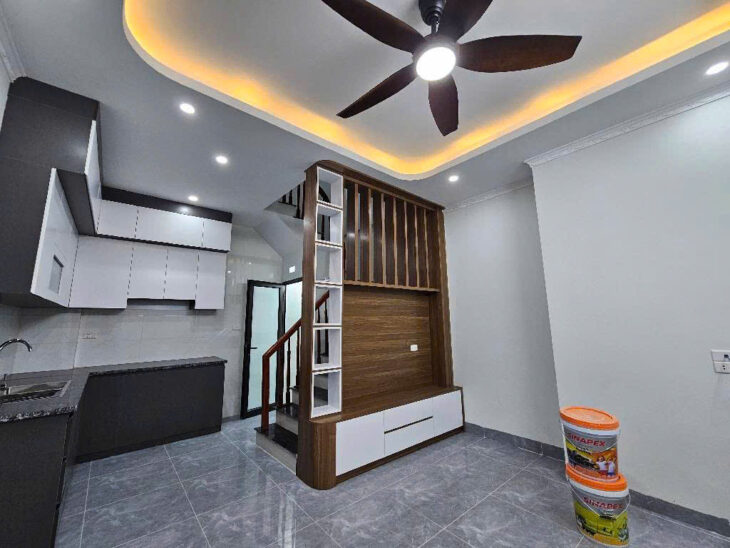 NHÀ LIÊN MẠC – 30M² – 6 TẦNG – Ô TÔ ĐỖ CẠNH NHÀ – CẠNH HỒ ĐIỀU HÒA – 5,9 TỶ