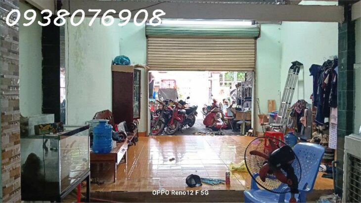 Bán đất tặng nhà C4 136m2 mặt tiền chợ Gò Công Long Thạnh Mỹ, giá 6.x tỷ