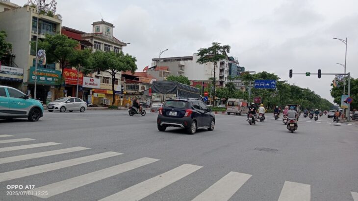 BÁN ĐẤT NGỌC THỤY – VỊ TRÍ ĐẮC ĐỊA TRUNG TÂM ???? Diện tích: 176m² ???? Mặt tiền: 7.6m – Hậu: