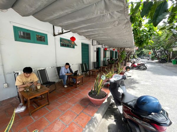 Gò Vấp, Hot Hot ! Quán Đẹp ! SANG QUÁN Cafe Góc 2 MT vị trí đẹp, DTSD : 9m x 22m, Tel :