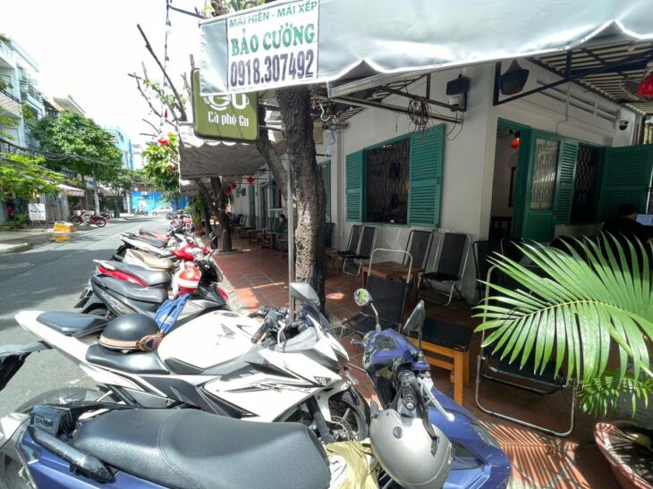 Gò Vấp, Hot Hot ! Quán Đẹp ! SANG QUÁN Cafe Góc 2 MT vị trí đẹp, DTSD : 9m x 22m, Tel :