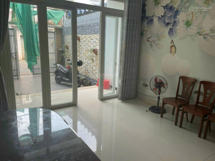 NHÀ VỊ TRÍ ĐẮC ĐỊA Chính chủ gửi bán nhà mặt tiền đường 28 ra Lê Văn Thịnh P. Cát Lái, Tp Thủ Đức