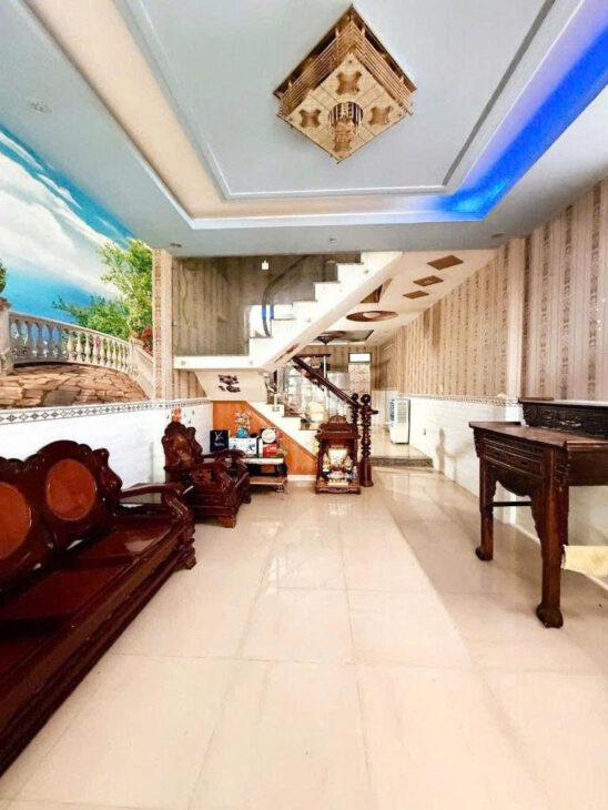 Nhà 3 tầng ,HXH 3PN ngay chung cư Phúc Yên chủ bán giá ngộp