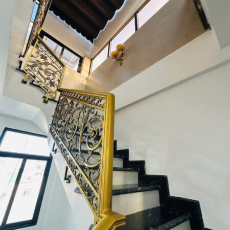 Bán biệt thự mặt phố Tư Đình – Long Biên – cực phẩm ở chất – dòng tiền – giá đầu tư