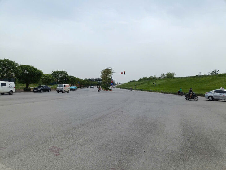 MẶT PHỐ BÁT KHỐI – DIỆN TÍCH LỚN – MẶT TIỀN RỘNG – VỊ TRÍ KINH DOANH ĐỈNH