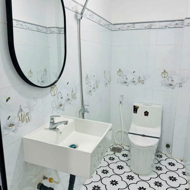 Nhà 2 tầng mới hẻm xe tải quay đầu C3 Phạm Hùng Bình Hưng Bình Chánh. Giá 4,08 tỷ TL