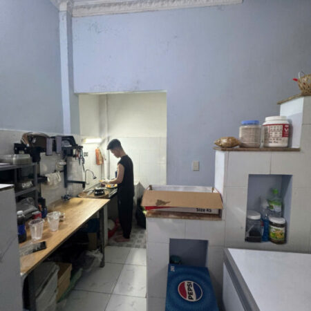 Phường 8, Gò Vấp, Nhà 2 tầng 36m2 BTCT, hẻm xe hơi, gần công viên Làng Hoa, 3.65 tỷ TL