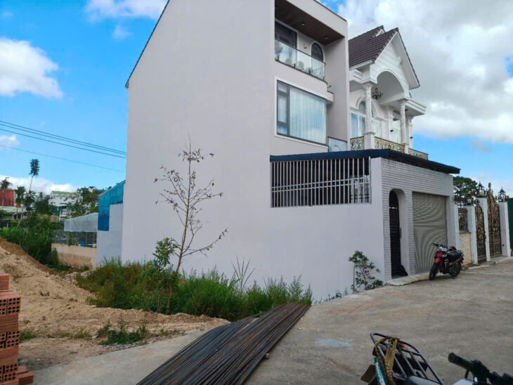 BÁN LÔ ĐẤT ĐẸP TRẠI MÁT ĐÀ LẠT ĐƯỜNG Ô TÔ TRÁNH NHAU