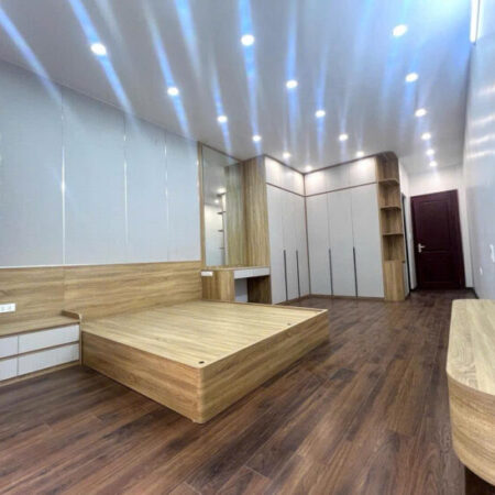 💥Thiện Chí💥Ô tô vào nhà, Phùng Chí Kiên 45m 6T Thang máy, Nội thất đỉnh, 16.5 tỷ