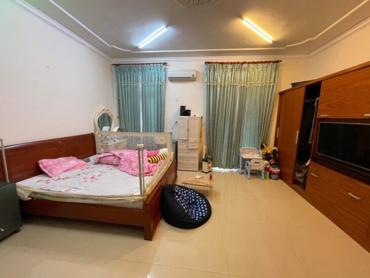 Bán nhà 4 tầng 6x16m giá 20 tỷ Đường 6m Hồng Hà