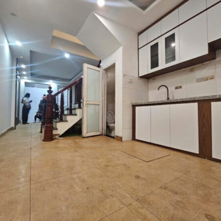 Bán Nhà Lĩnh Nam Kéo Dài 36M 4 Tầng 4 Phòng Giá 4.75 Tỷ Sổ Đỏ Chính Chủ