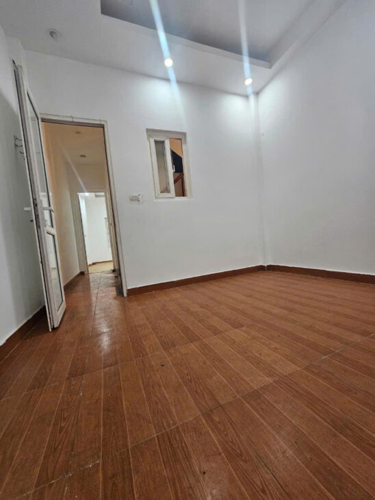 Bán Nhà Lĩnh Nam Kéo Dài 36M 4 Tầng 4 Phòng Giá 4.75 Tỷ Sổ Đỏ Chính Chủ