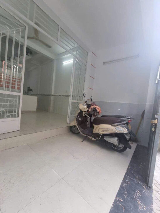 BÁN NHÀ HẺM XE HƠI 1 SẸT – 3 TẦNG KIÊN CỐ – NHỈNH 5 TỶ – BÌNH TRỊ ĐÔNG B