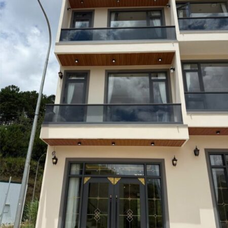 GIÁ TỐT- NHANH TAY SỞ HỮU NGAY NHÀ KHU DÂN CƯ SỐ 5 AN SƠN MỚI XÂY Phường 4, Đà Lạt !