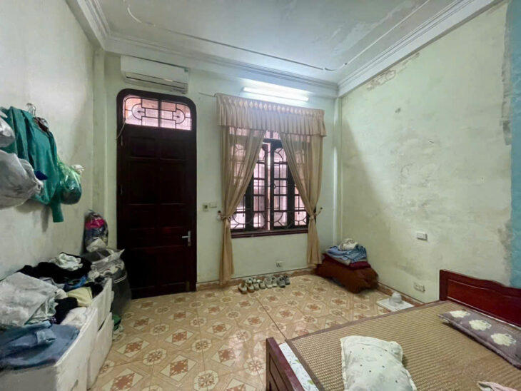 Cần tiền em bán gấp nhà Phố Kim Đồng 57m*4 Tầng, ba bước ra phố giá 9,3 tỷ