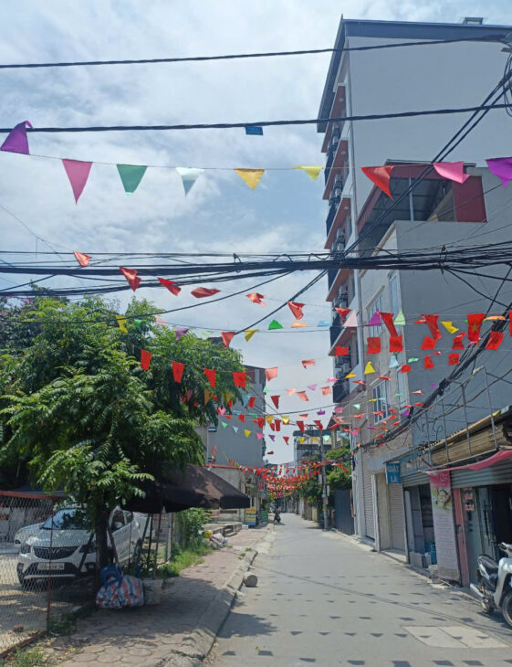 Siêu Phẩm Trịnh Văn Bô – 90m² Đất, MT8.3m, Ô Tô, Đường thông Kinh Doanh, giá 15.75 tỷ