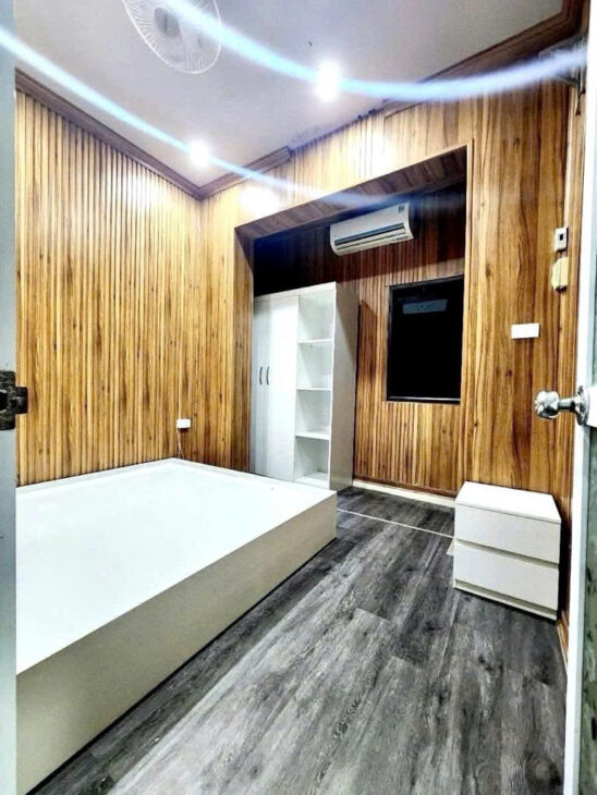 Siêu hiếm Nhà đẹp 75m ra Phố Bạch Mai 23m *4T giá chỉ nhỉnh 3 tỷ Sổ đỏ cất két