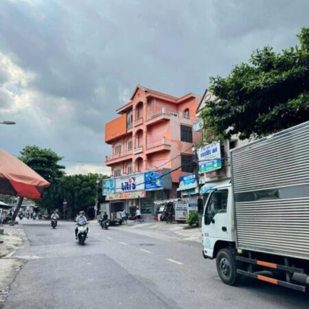 Nhà đẹp 70M2 – 1 xẹt Lã Xuân Oai – Đường trước nhà 5 mét – Giá 4 tỷ nhỉnh