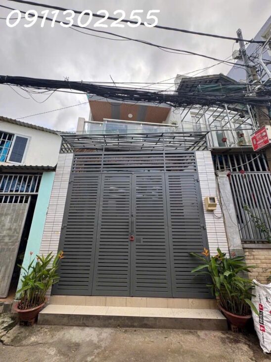 NHÀ 2 TẦNG 50M2 HẺM Ô TÔ NGAY NGÃ TƯ THỦ ĐỨC 5.3 TỶ