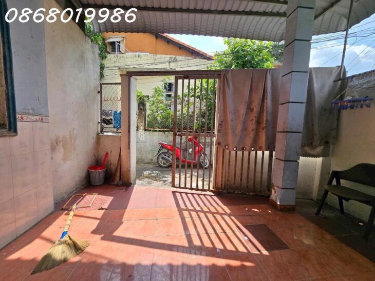 Chủ gấp b.án gấp lô đất thổ cư nở hậu tặng nhà cấp 4 Long Trường 3.3 tỷ