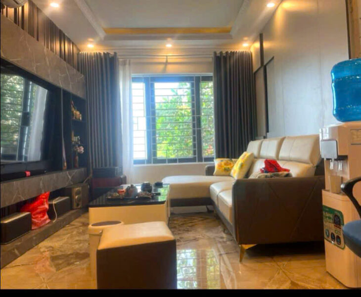 BÁN NHÀ VÕ CHÍ CÔNG – 38M x 5 TẦNG, DÂN XÂY, GIÁ 7.5 TỶ. 0968669247