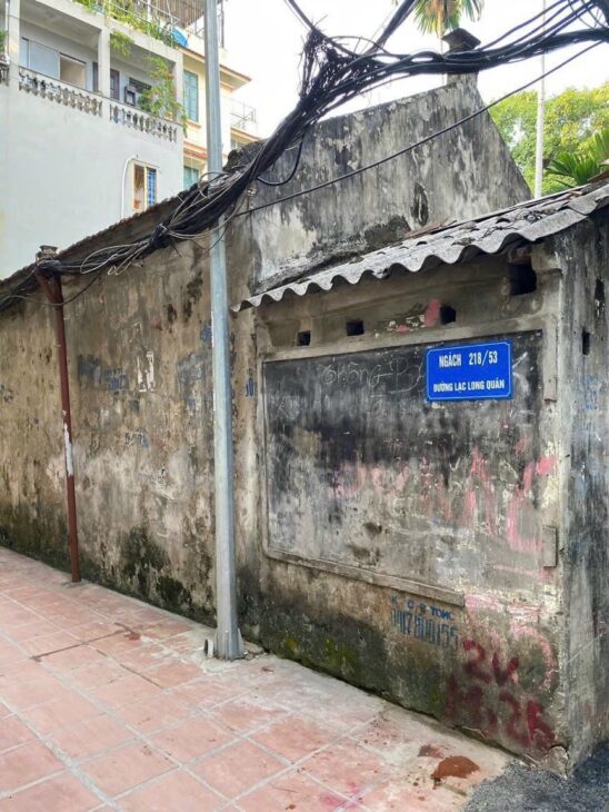 NHÀ ĐẸP – GIÁ TỐT – CHÍNH CHỦ Cần Bán Nhà Vị Trí Đẹp Tại Đường Lạc Long Quân, Tây Hồ, Hà Nội