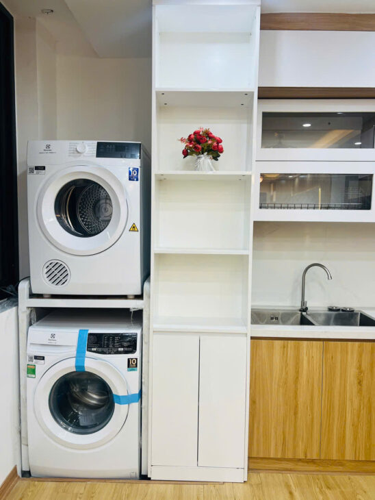 Bán căn 2 ngủ tầng thấp toà HH4 Linh Đàm tiện đi lại, thoáng mát giá chỉ 2 tỷ 570 bao phí