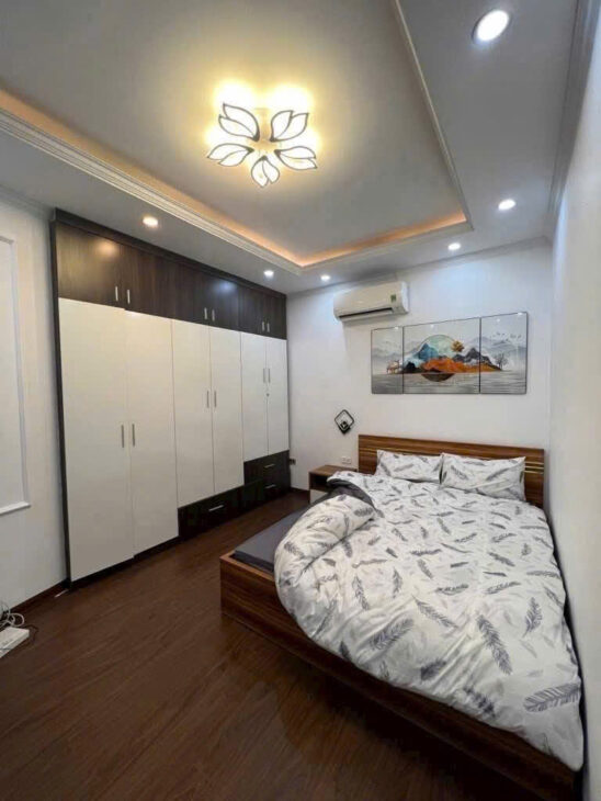 BÁN NHÀ TRẦN THÁI TÔNG – 68M X 6 TẦNG – LÔ GÓC – NGÕ THÔNG – KINH DOANH – ÔTÔ ĐỖ CỬA – 16.8 TỶ.