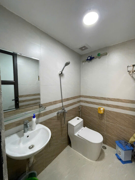 CHO THUÊ CĂN HỘ FULL ĐỒ 2N1K – 50M² – NGỌC THỤY, LONG BIÊN – SÁT CẦU LONG BIÊN – GIÁ CHỈ 5.5TR/THÁNG
