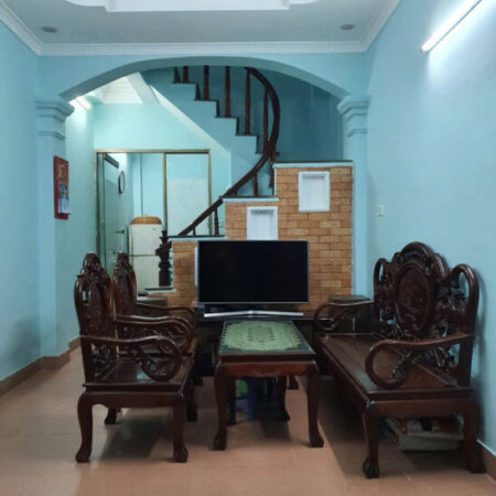 nhà đẹp 5m ra ôt tránh gần chợ nam dư