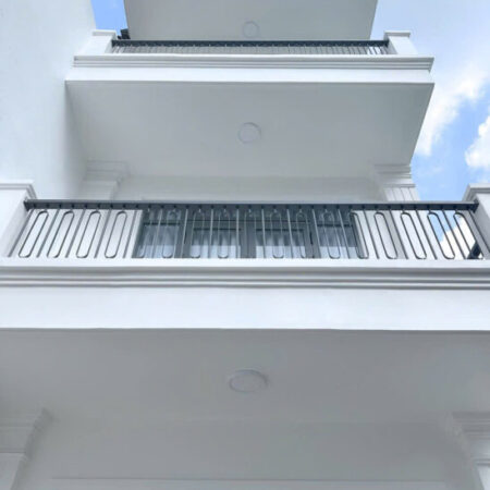 CHO THUÊ VILLA CAO CẤP 6 PHÒNG NGỦ HUỲNH THÚC KHÁNG PHƯỜNG 4