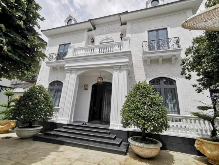 bán biệt thự sân vườn đẹp tại duong so 42 quoc hương thao điền Q2 , dt = 500m2 – 89 tỷ