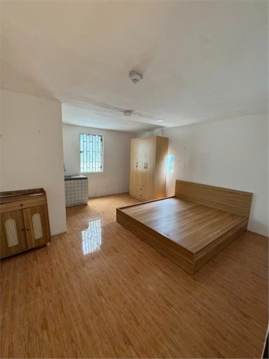 Nhà Đẹp – Giá Tốt Chính Chủ bán Nhà 6 tầng – 12 phòng thuê full khách tại Lê Thanh Nghị HBT, HN