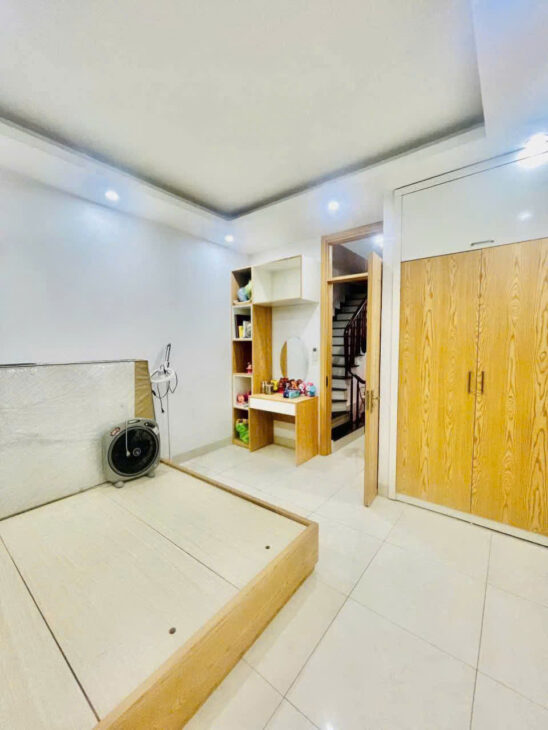 SIÊU PHẨM ĐỐNG ĐA – NGÕ TO NHƯ PHỐ – Ô TÔ TRÁNH – KINH DOANH – LÔ GÓC – CÓ SẴN Ô CHỜ THANG MÁY 16