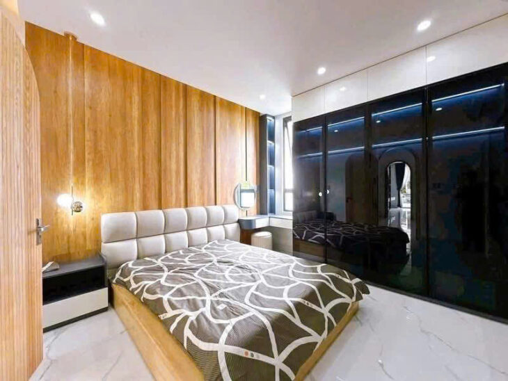 BÁN NHÀ MẶT NGÕ XUÂN LA – 45M² – 6 TẦNG THANG MÁY – MT 4M – PHÂN LÔ – Ô TÔ – KINH DOANH – GIÁ 11.8