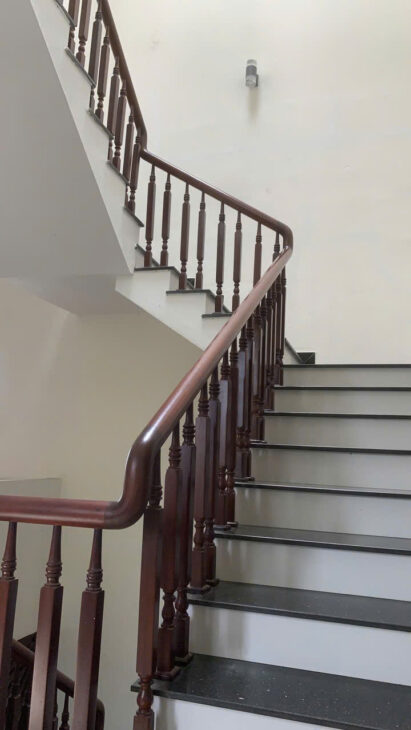 🏡 BÁN NHÀ 3 TẦNG BÀU MẠC – FULL NỘI THẤT GỖ HƯƠNG – CHỈ 4.65 TỶ • Diện tích: 102m² (6×17) – 3