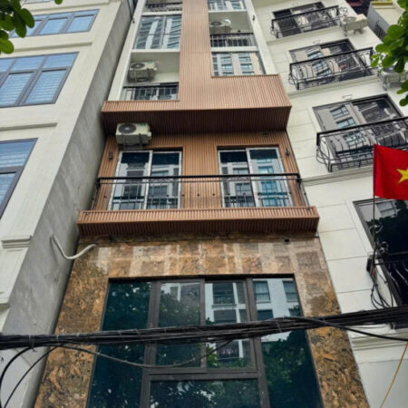 ✨ SIÊU PHẨM MẶT PHỐ HOÀNG CẦU VỊ TRÍ LÔ GÓC KIM CƯƠNG – DIỆN TÍCH 100M NHÀ MỚI XÂY 5 TẦNG MẶT TIỀN