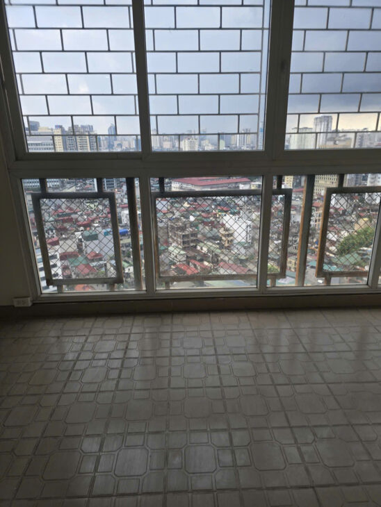 Cho thuê căn hộ dt 144m2 có thể làm văn phòng hoặc để ở lâu dài giá cực rẻ