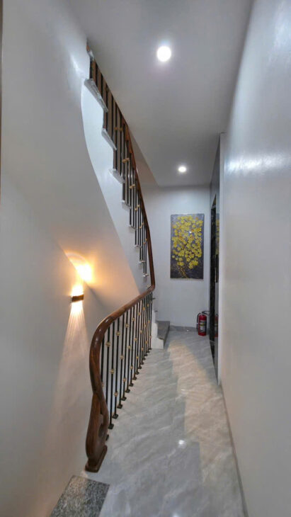 CỔ NHUẾ-LÔ GÓC- 7T- THANG MÁY- FULL NỘI THẤT- Ô TÔ ĐỖ CỬA- 9.25T- Ở NGAY