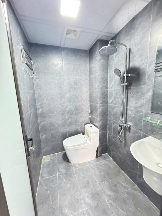 CỔ NHUẾ-LÔ GÓC- 7T- THANG MÁY- FULL NỘI THẤT- Ô TÔ ĐỖ CỬA- 9.25T- Ở NGAY