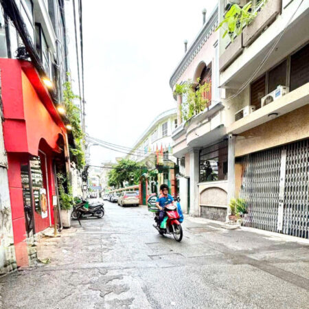 BÁN NHÀ QUẬN 3- HẺM XE HƠI 8M THÔNG- NGUYỄN ĐÌNH CHIỂU- 4M x 19M- 3 TẦNG SƠN SỬA XÂY MỚI: CHỈ 19 TỶ BÁN NHÀ QUẬN 3- HẺM XE HƠI 8M THÔNG- NGUYỄN ĐÌNH CHIỂU- 4M x 19M- 3 TẦNG SƠN SỬA XÂY MỚI: CHỈ 19 TỶ