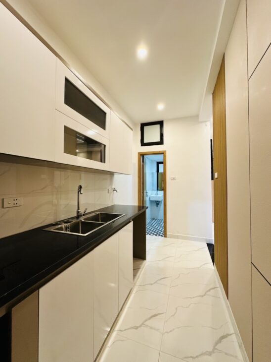 CHUNG CƯ CẦU GIẤY 65M 3 NGỦ Ô TÔ ĐỖ CHÂN TÒA NHÀ GIÁ 3 TỶ 950