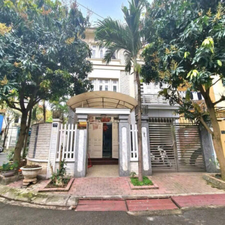 Bán biệt thự KĐT Mỹ Đình, lô góc kinh doanh, 150m2, 4 tầng, vị trí cực đẹp