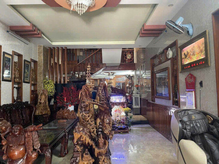 GẤP MẶT TIỀN Nguyễn Lương Bằng – HOÀ KHÁNH Full nội thất toàn gỗ tự nhiên. – Diện tích: 125m² (5