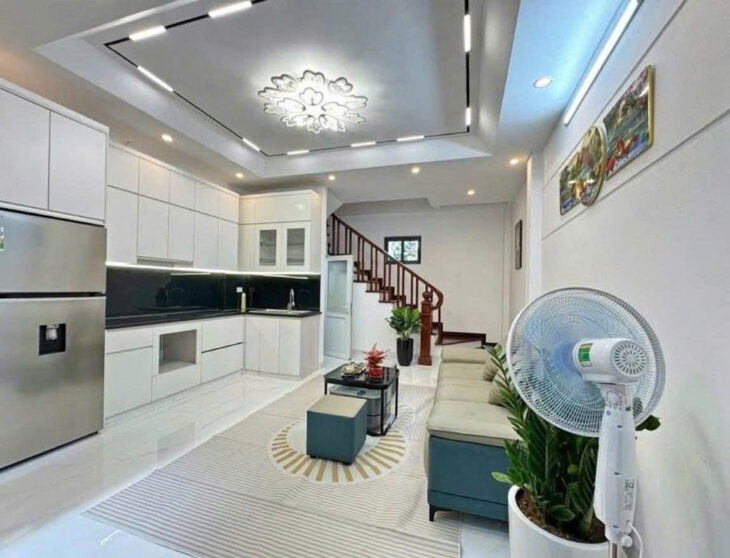 BÁN NHÀ PHÂN LÔ PHẠM VĂN ĐỒNG 59m x 6 TẦNG, MT 5m, DÂN XÂY, Ô TÔ ĐÕ CỬA, 2 THOÁNG, FULL NỘI THẤT,