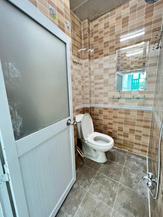 Cho thuê NNC góc 2 MT đường Phạm Thế Hiển P5Q8. Giá 8tr