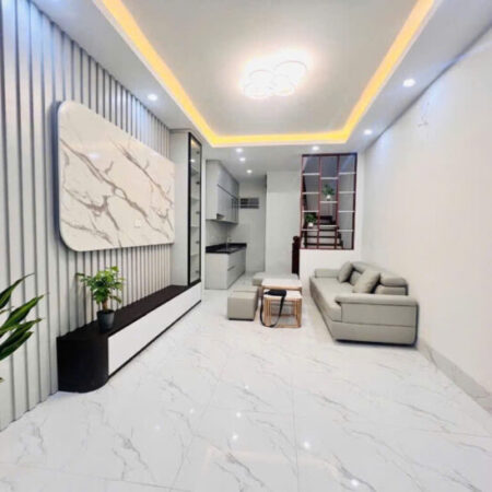 TRẦN QUỐC VƯỢNG 30M 5 TẦNG GIÁ 7 TỶ 400 NGÕ NÔNG RỘNG THOÁNG