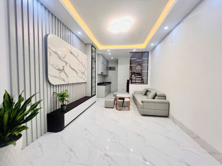 TRẦN QUỐC VƯỢNG 30M 5 TẦNG GIÁ 7 TỶ 400 NGÕ NÔNG RỘNG THOÁNG