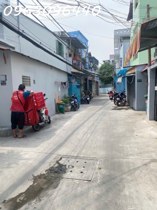 Bán Gấp Nhà Trong Ngõ Đường Số 7 Quận 7: 3 Tầng, 11 Phòng Ngủ, Diện Tích 76m2, Sổ Đỏ, Giá Chỉ 6.7