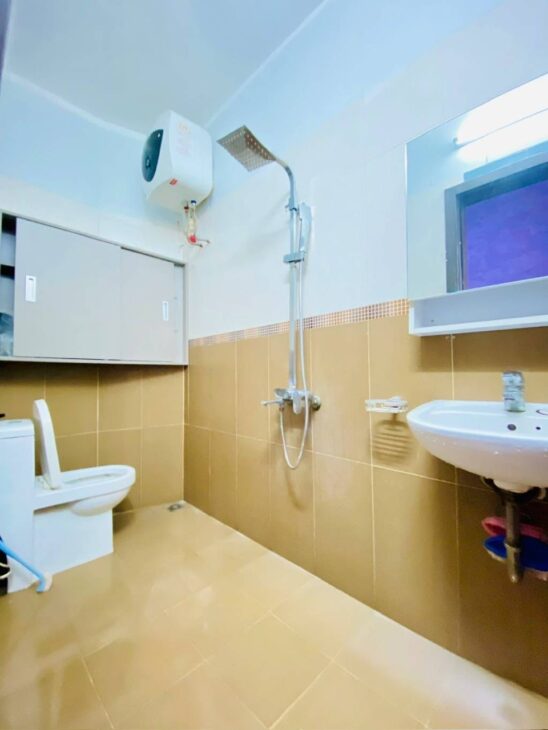 BÁN NHÀ 6 TẦNG-MẶT NGÕ -PHỐ THÁI HÀ- ĐẤT PHÂN LÔ -Ô TÔ ĐỖ CỬA .CÁCH MẶT PHỐ 50M